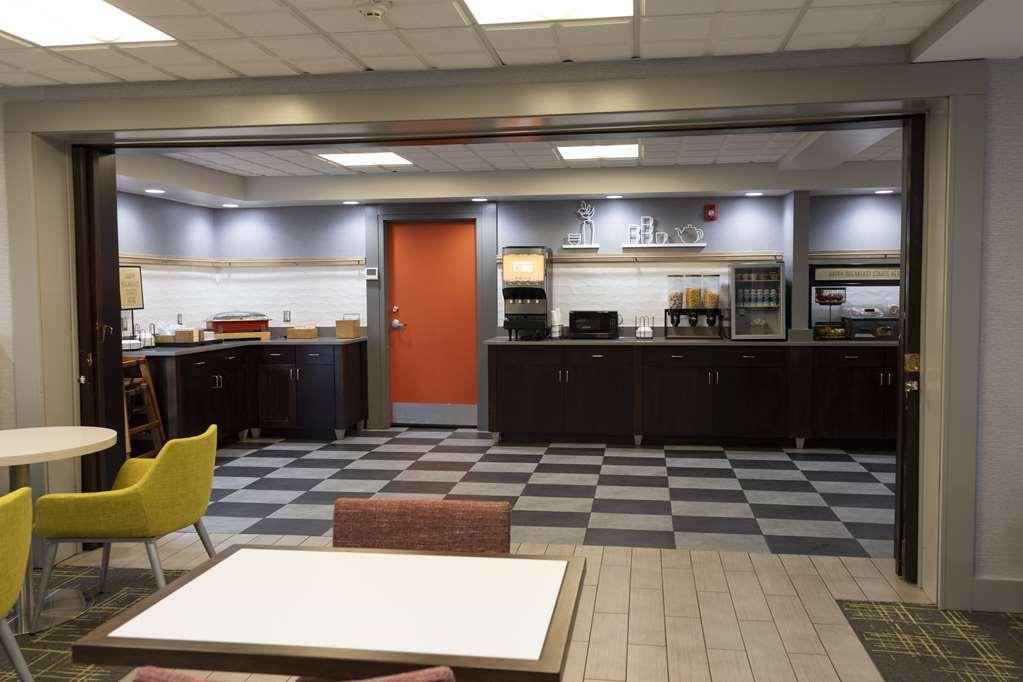 Hampton Inn Kent/Akron Area Ristorante foto